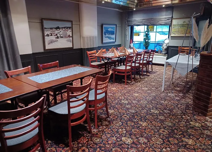 ホテル Mestarin Kievari